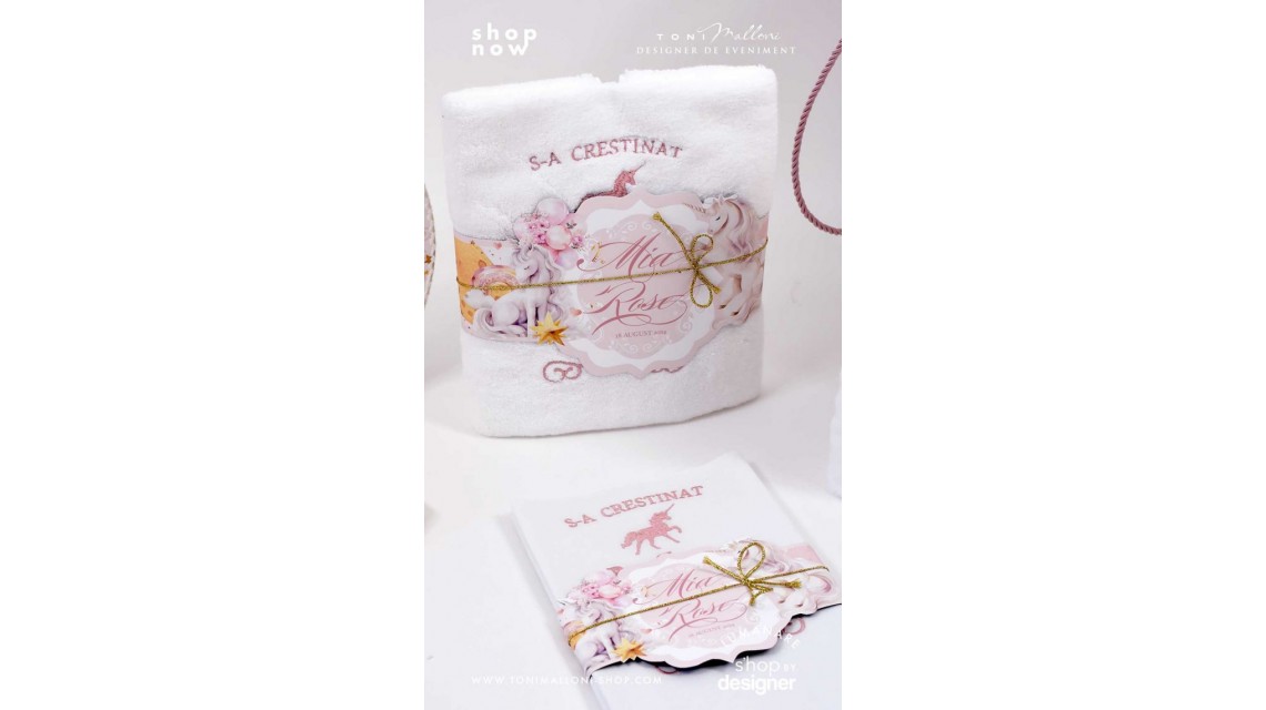 Trusou cu unicorni roz si broderie personalizata Golden Unicorns 2024 5